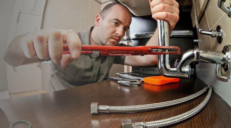 Professional expert plumbing services in McDade, TX